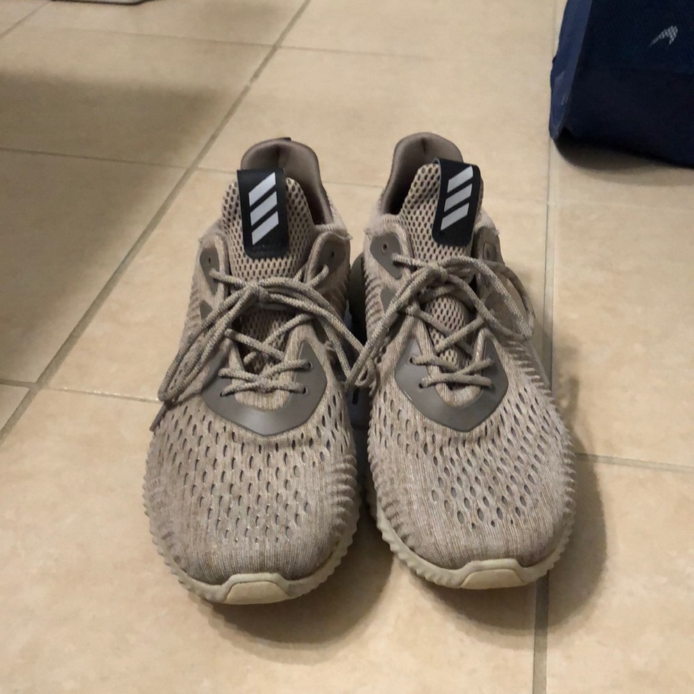 Adidas Alphabounce
